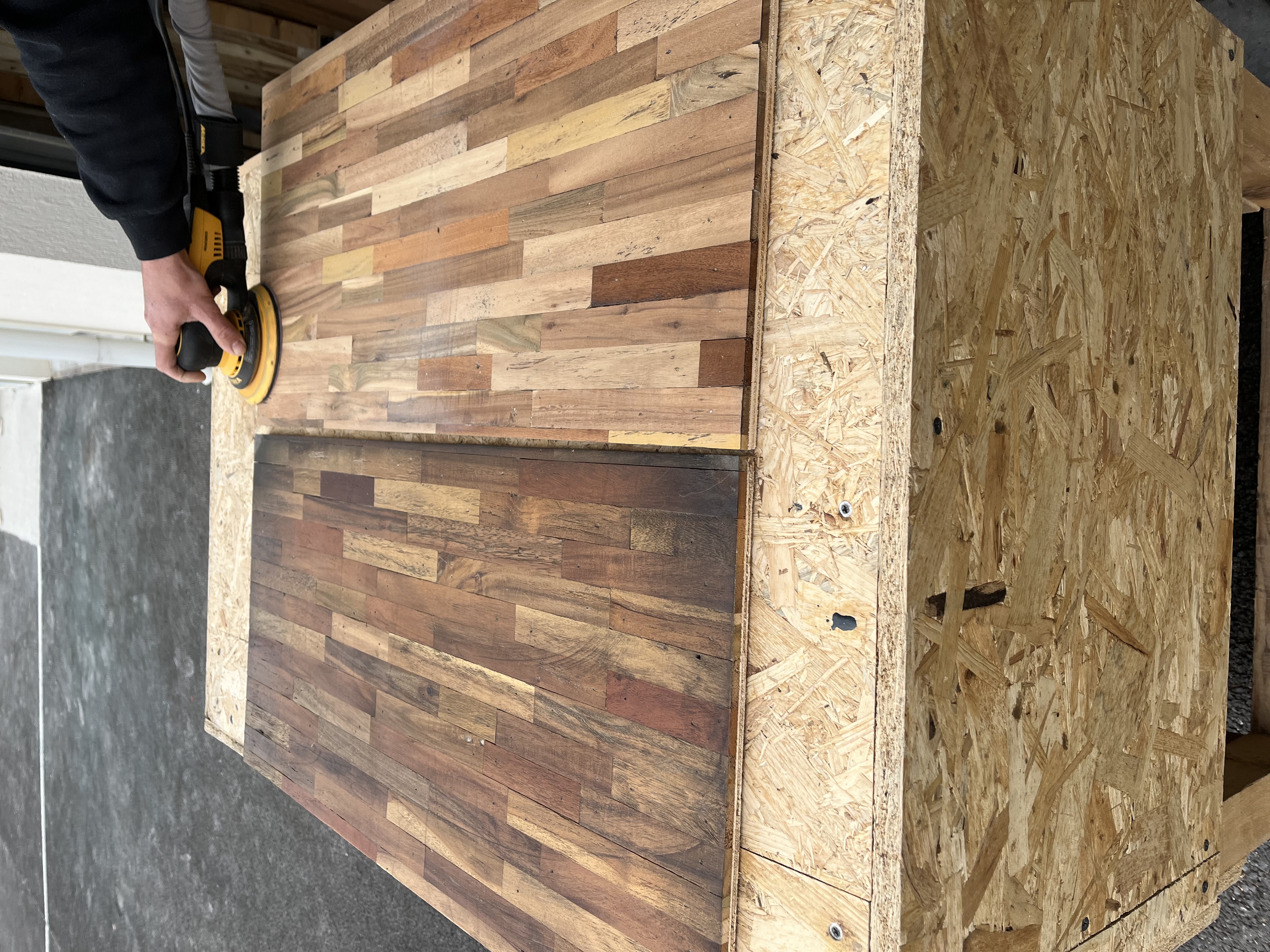 Boiserie avant restauration